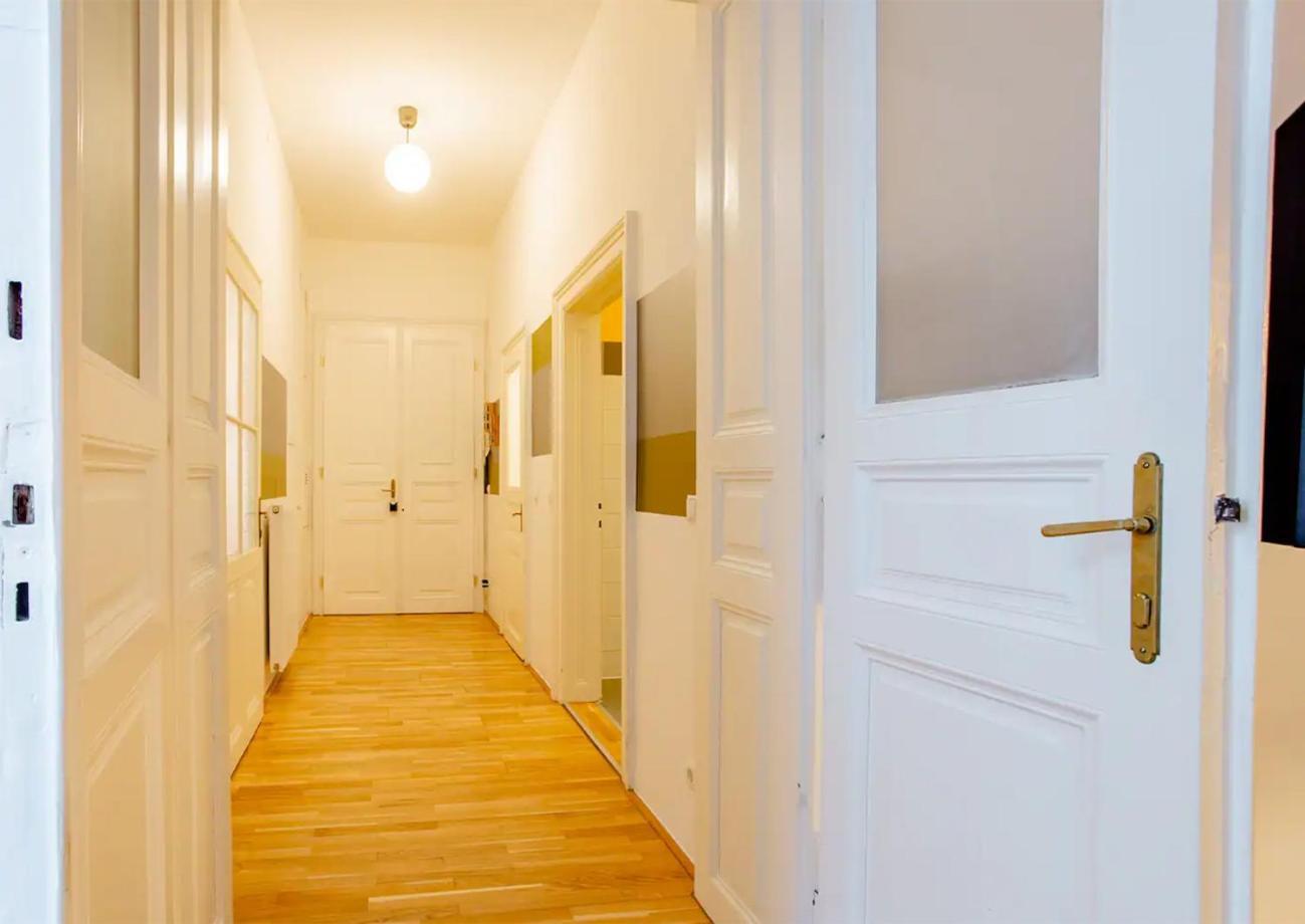Exclusive Apartment City Center Виена Екстериор снимка