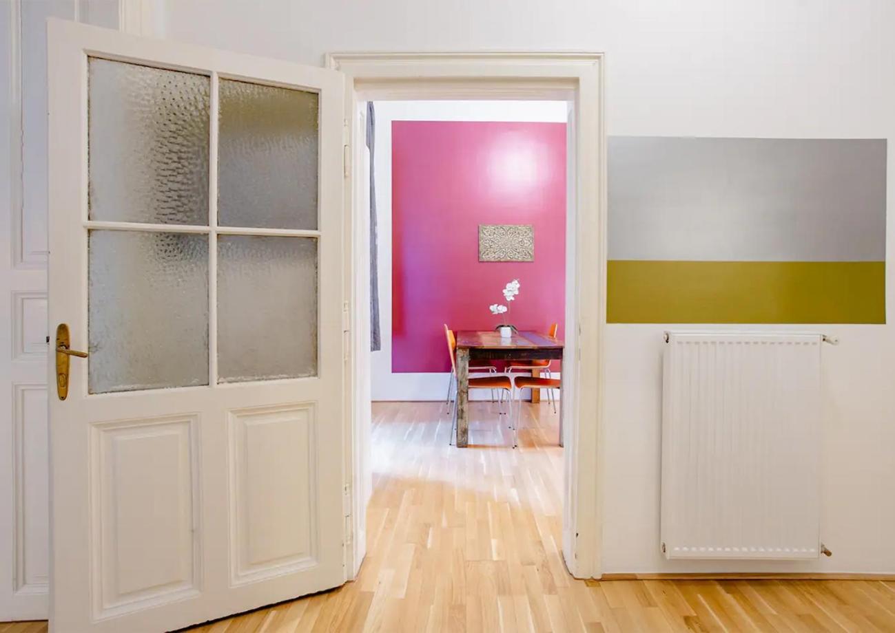 Exclusive Apartment City Center Виена Екстериор снимка