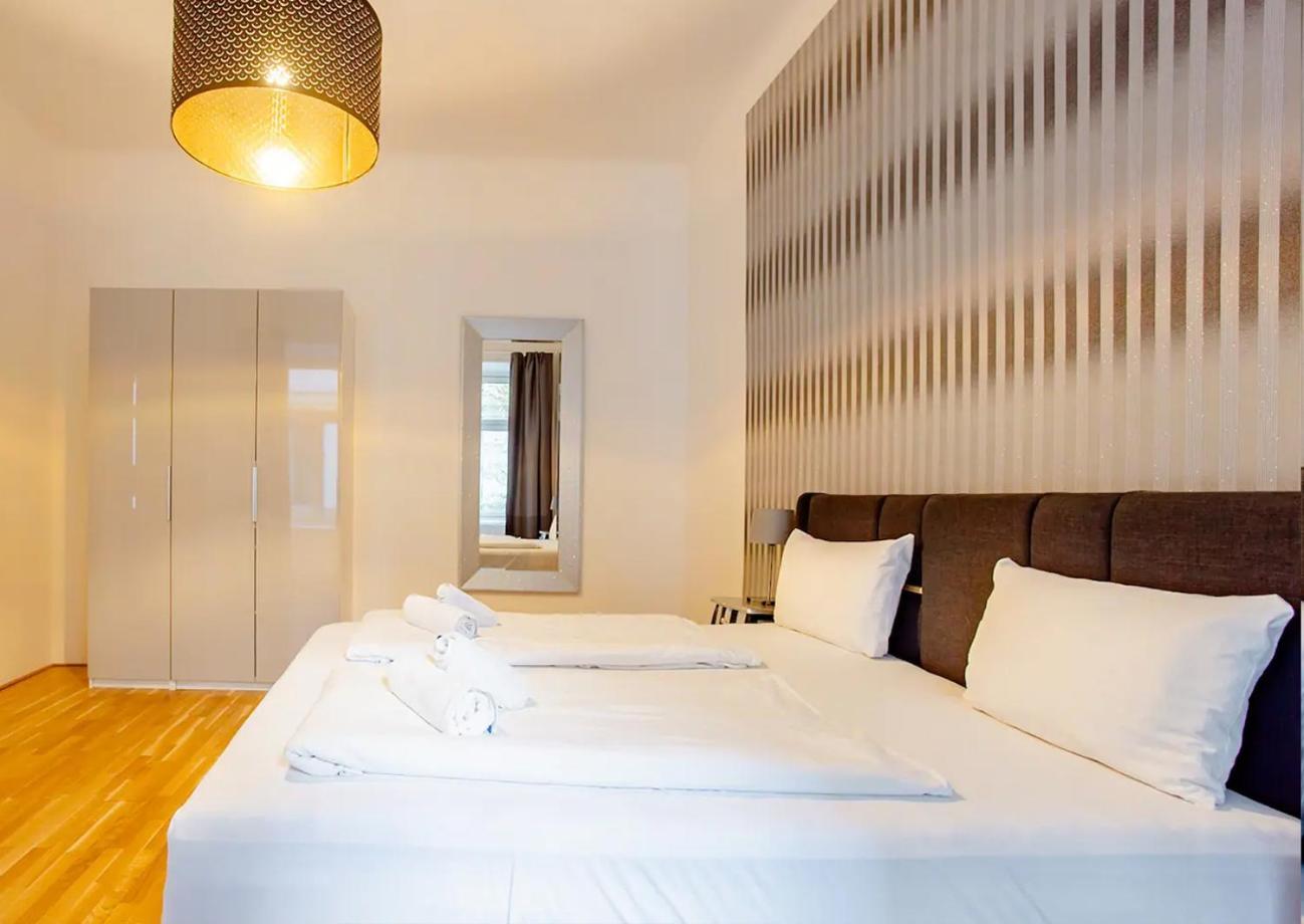 Exclusive Apartment City Center Виена Екстериор снимка