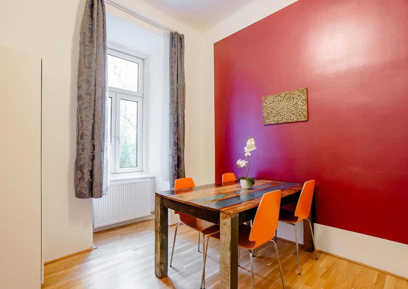 Exclusive Apartment City Center Виена Екстериор снимка